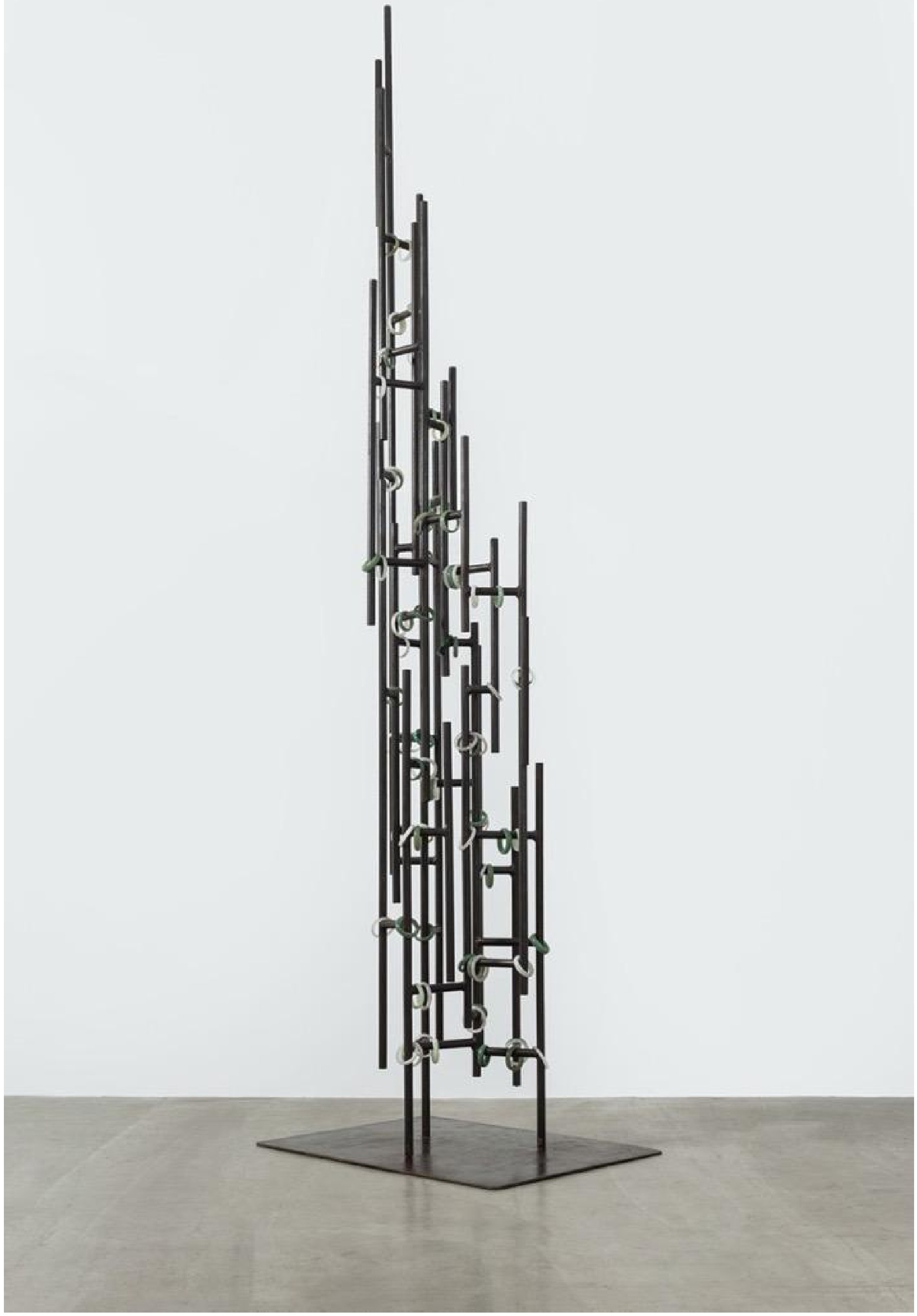 2008-2024 作品简介《引力》